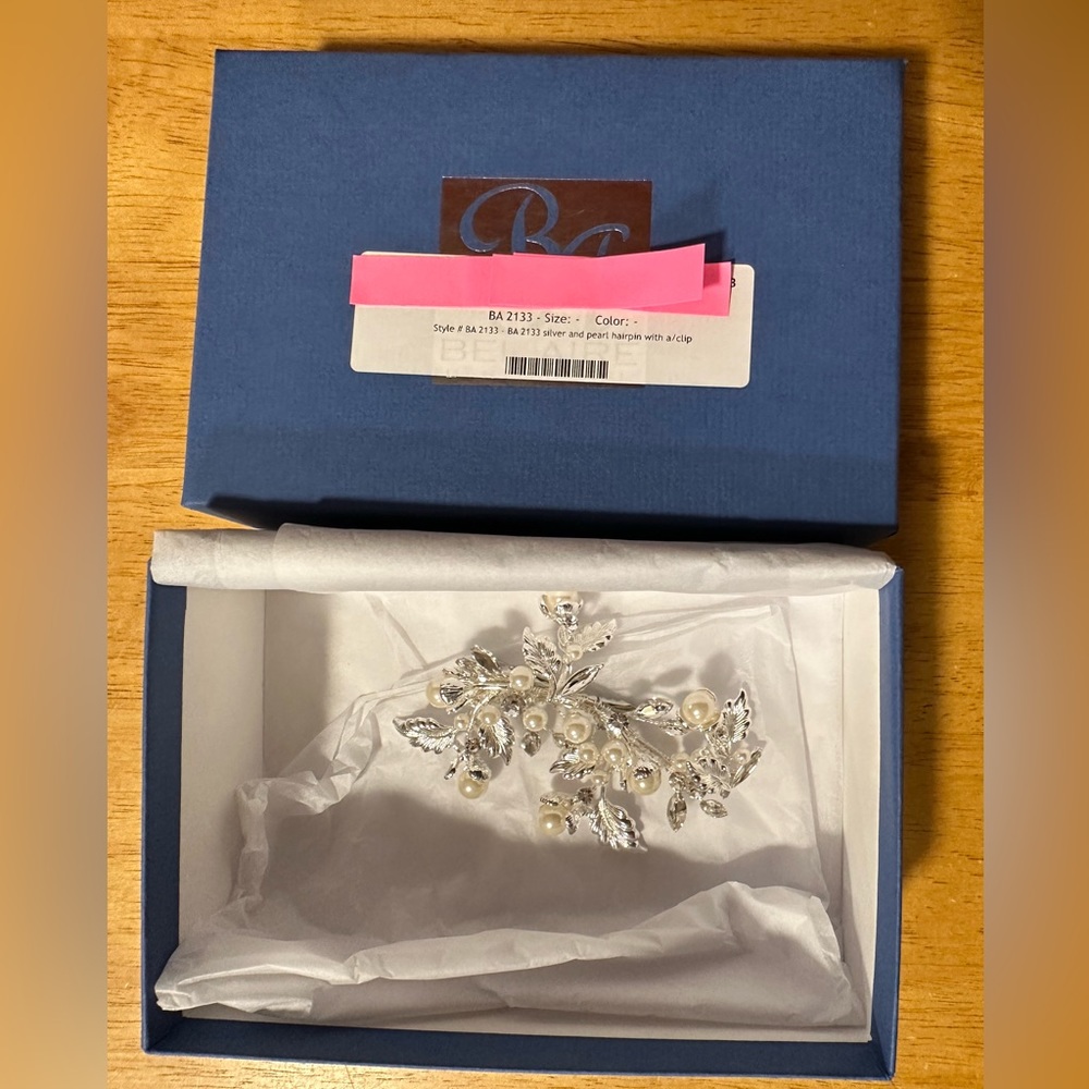 Bel Aire Bridal Hairpiece